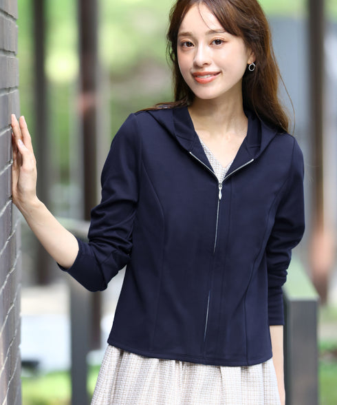 【クリアランスセール / UVカット/ 吸水速乾】 “きれい見え” カットソーラインフードパーカー