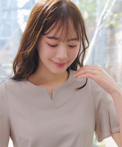 【おのののかさん着用】“サマケア”キーネックフレアスリーブトップス