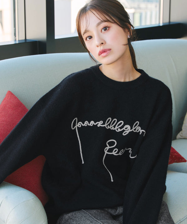 【アウトレット】テープ刺繍ロゴニットトップス