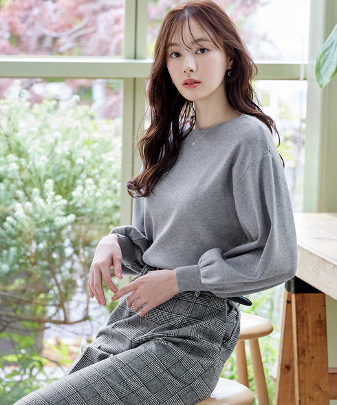 【安田美沙子さん着用】ボリュームパフスリーブニット