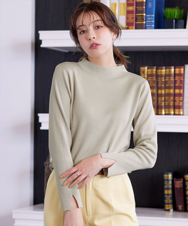 ハイネックニットプルオーバー