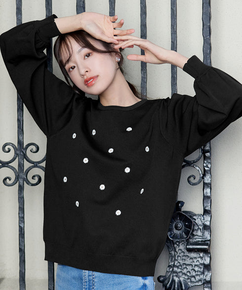 【クリアランスセール】フラワー刺繍ニットトップス