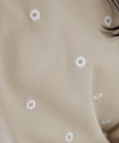 【クリアランスセール】フラワー刺繍ニットトップス