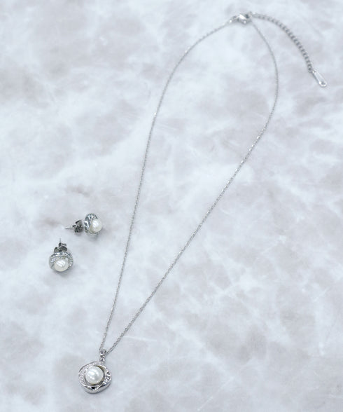 【おのののかさん着用・金属アレルギー対応】淡水パールピアス&ネックレス