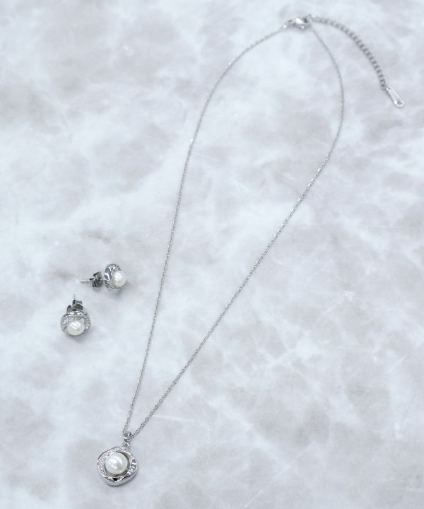 【金属アレルギー対応】淡水パールピアス&ネックレス