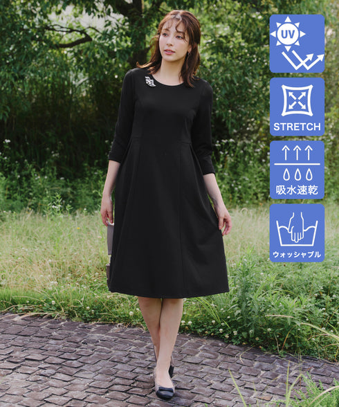 【UVカット・吸水速乾】 “きれい見え” カットソータックフレアワンピース