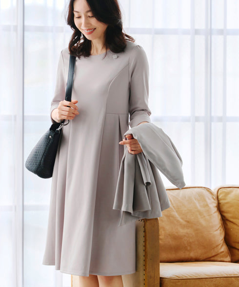 【UVカット・吸水速乾】 “きれい見え” カットソータックフレアワンピース