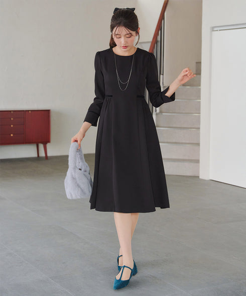 【安田美沙子さん着用】ベロアラインフレアワンピース