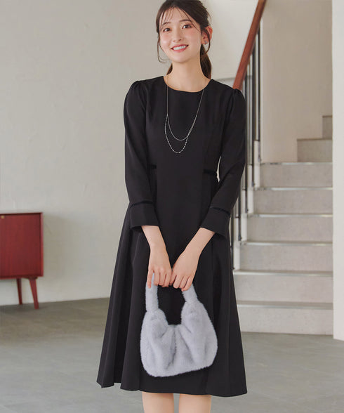 【安田美沙子さん着用】ベロアラインフレアワンピース