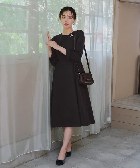 【安田美沙子さん着用】ベロアラインフレアワンピース