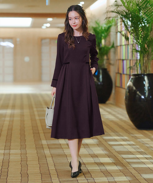 【安田美沙子さん着用】ベロアラインフレアワンピース