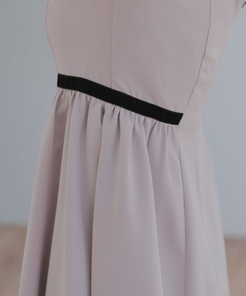 【安田美沙子さん着用】ベロアラインフレアワンピース