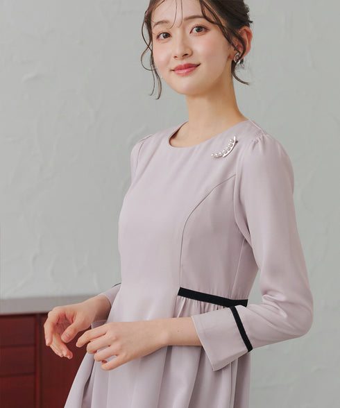 【安田美沙子さん着用】ベロアラインフレアワンピース