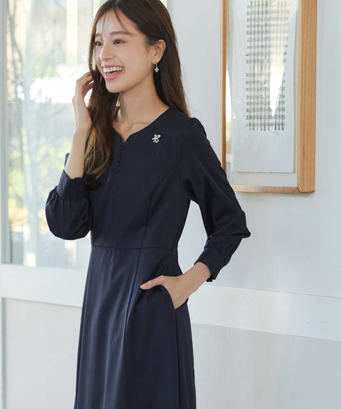 ハートネックくるみ釦ワンピース