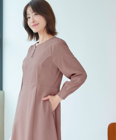 ハートネックくるみ釦ワンピース