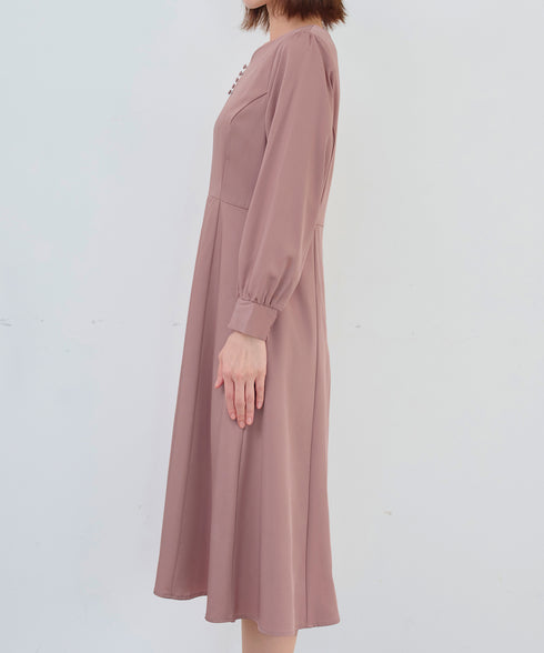 ハートネックくるみ釦ワンピース