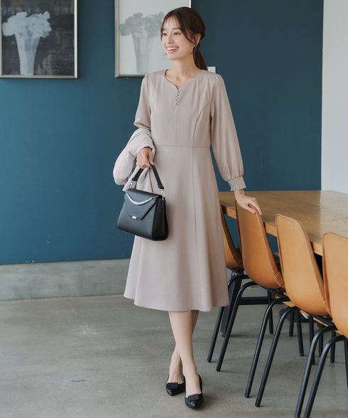 ハートネックくるみ釦ワンピース