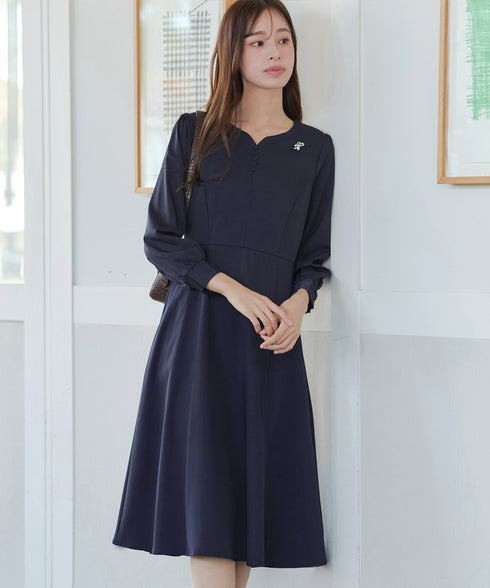 ハートネックくるみ釦ワンピース