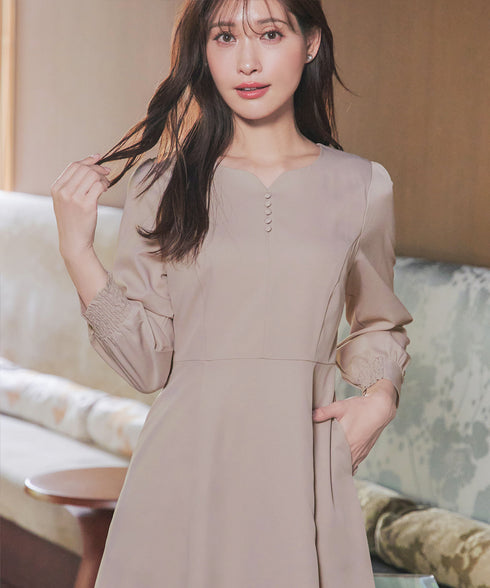 ハートネックくるみ釦ワンピース