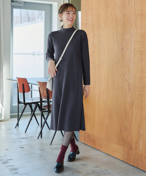 【安田美沙子さん着用】リブ切替ニットワンピース