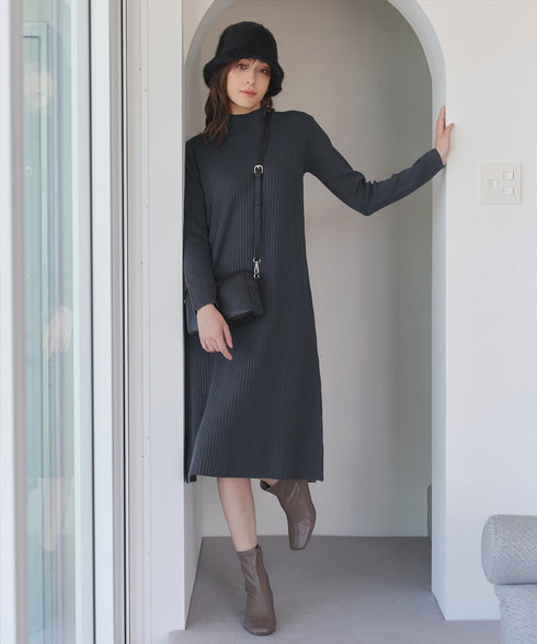 【安田美沙子さん着用】リブ切替ニットワンピース