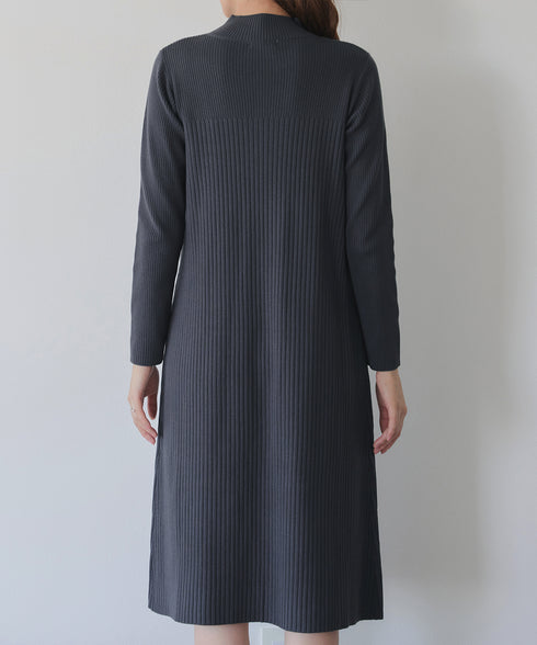 【安田美沙子さん着用】リブ切替ニットワンピース