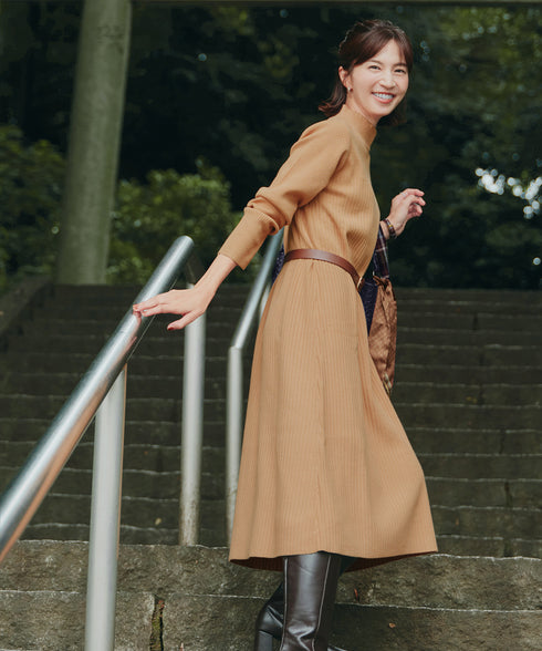 【安田美沙子さん着用】リブ切替ニットワンピース