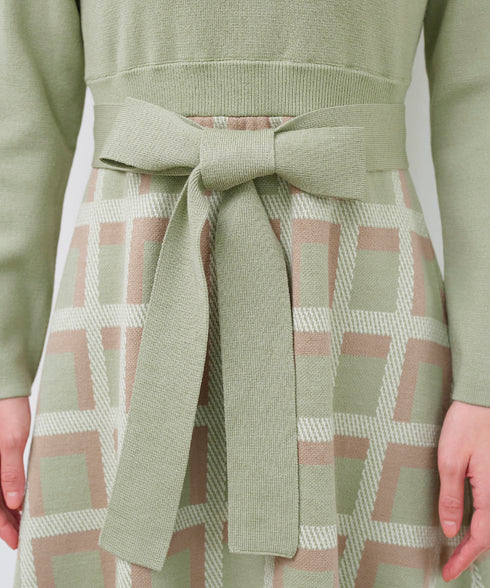 【クリアランスセール】リボンベルト付きチェック柄ニットワンピース