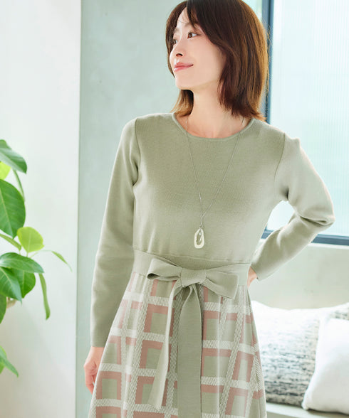 【クリアランスセール】リボンベルト付きチェック柄ニットワンピース