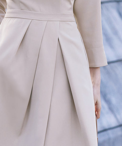 アシンメトリータックフレアワンピース