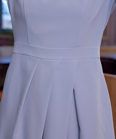 アシンメトリータックフレアワンピース