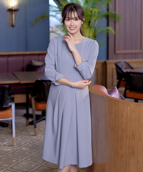 アシンメトリータックフレアワンピース