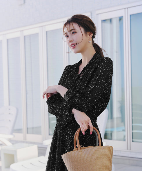 プリントボウタイ柄ワンピース