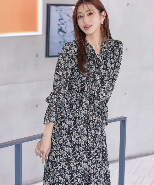 プリントボウタイ柄ワンピース