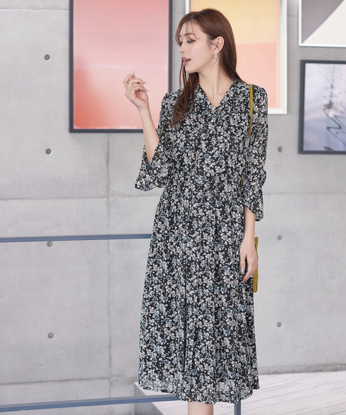 プリントボウタイ柄ワンピース