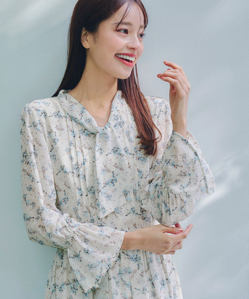 プリントボウタイ柄ワンピース