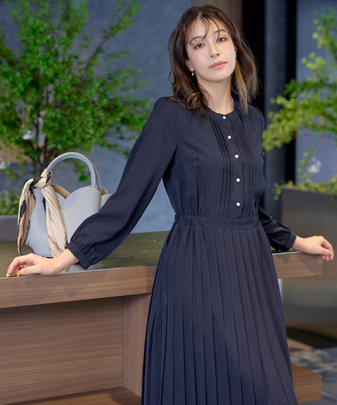 パールボタンプリーツワンピース