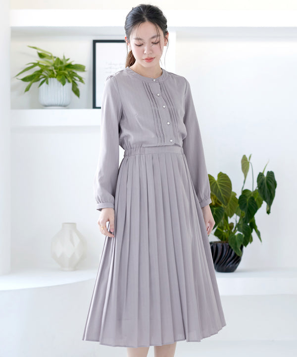 パールボタンプリーツワンピース