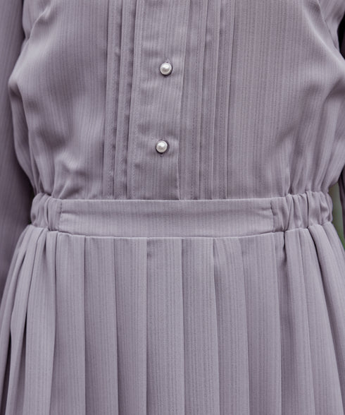 パールボタンプリーツワンピース