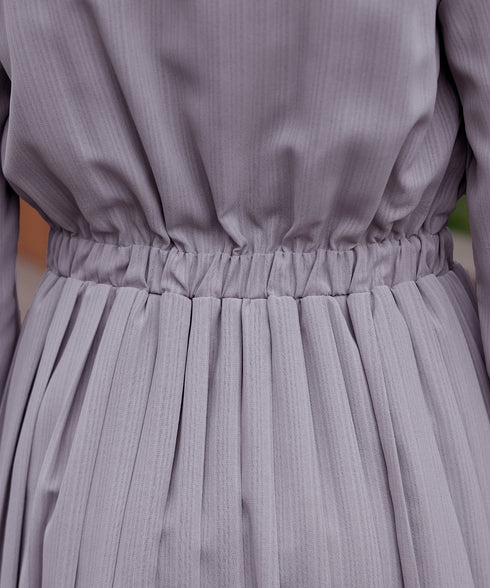 パールボタンプリーツワンピース