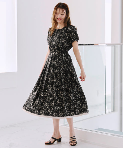 【アウトレット / 袖が選べる】配色モノクロ花柄ワンピース