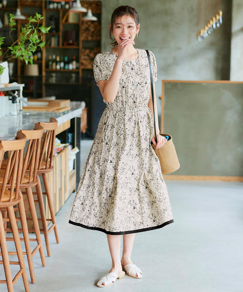 【アウトレット / 袖が選べる】配色モノクロ花柄ワンピース