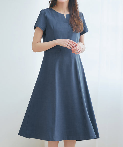 【小倉優子さん着用】フラップポケットミディアム丈フレアワンピース