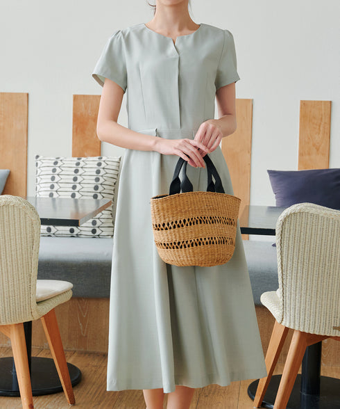 【小倉優子さん着用】フラップポケットミディアム丈フレアワンピース