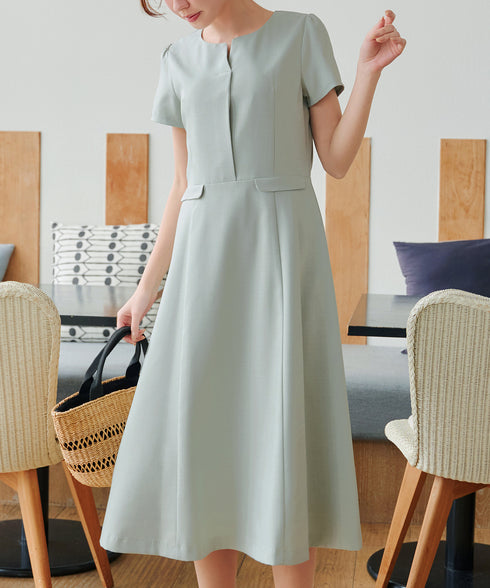 【小倉優子さん着用】フラップポケットミディアム丈フレアワンピース