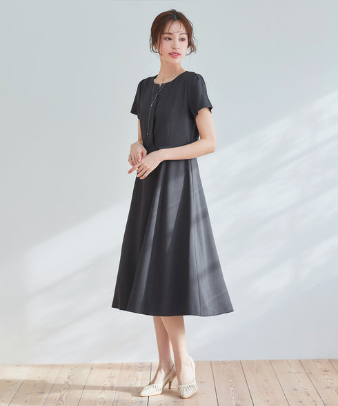 【小倉優子さん着用】フラップポケットミディアム丈フレアワンピース