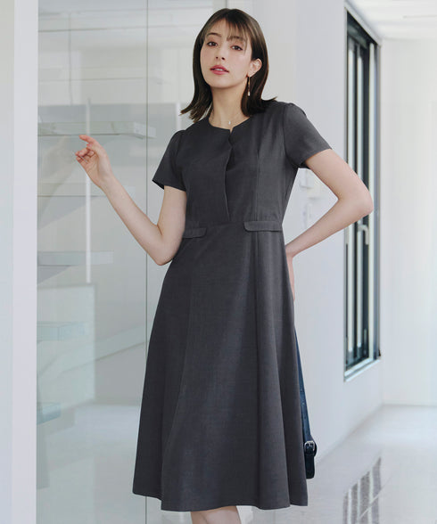 【小倉優子さん着用】フラップポケットミディアム丈フレアワンピース