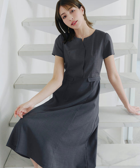 【小倉優子さん着用】フラップポケットミディアム丈フレアワンピース