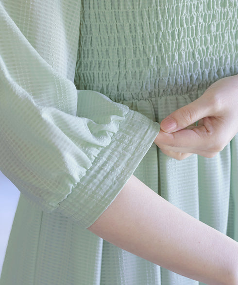 【アウトレット】シャーリングパフスリーブシアーワンピース