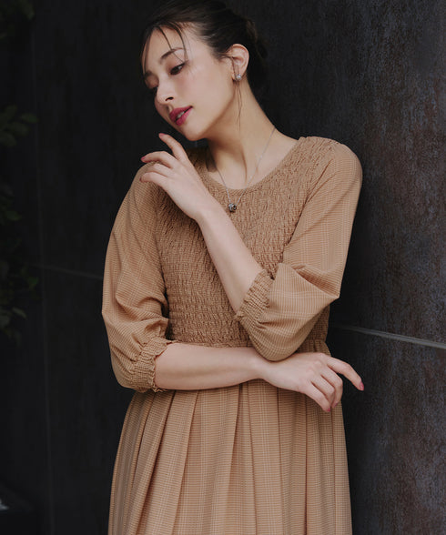 【アウトレット】シャーリングパフスリーブシアーワンピース